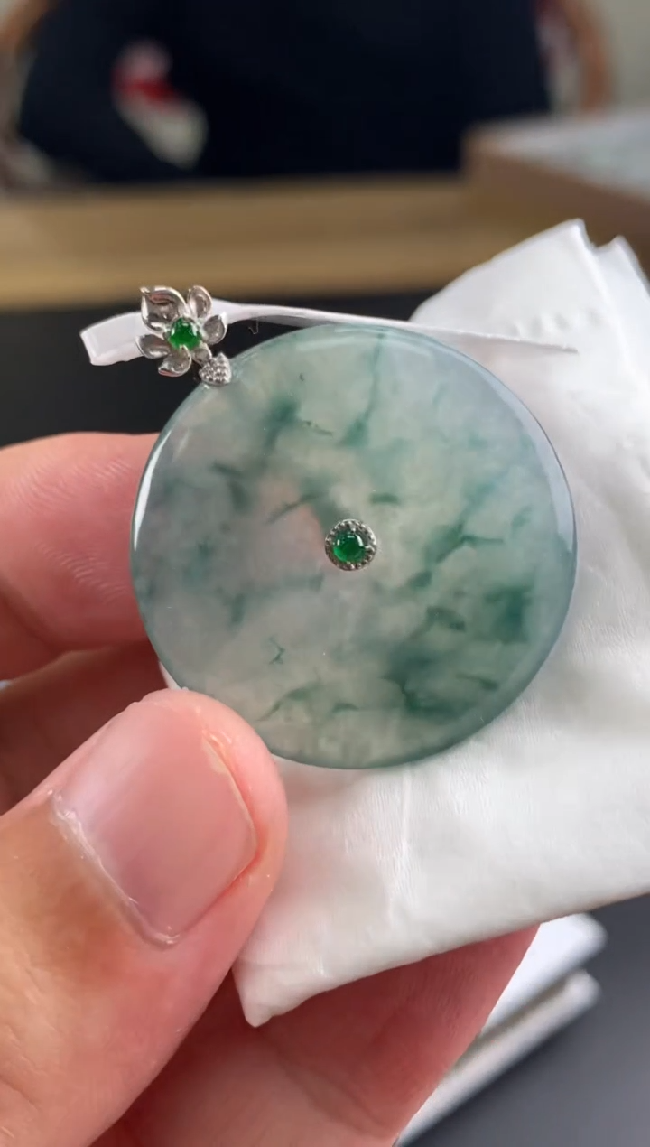 【闪购商品】翡翠颈饰18K金镶嵌多样性发一件