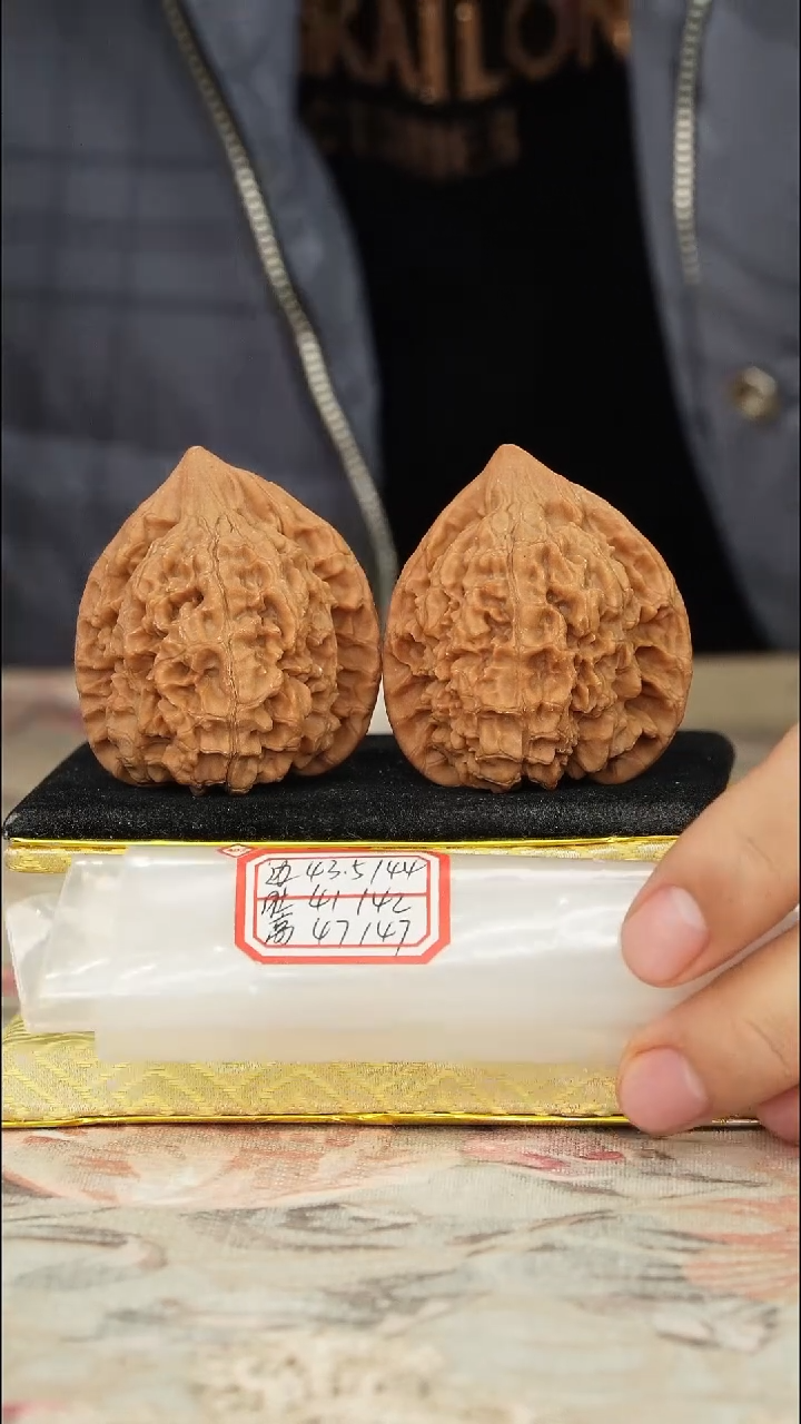 【闪购商品】文玩核桃把件官帽