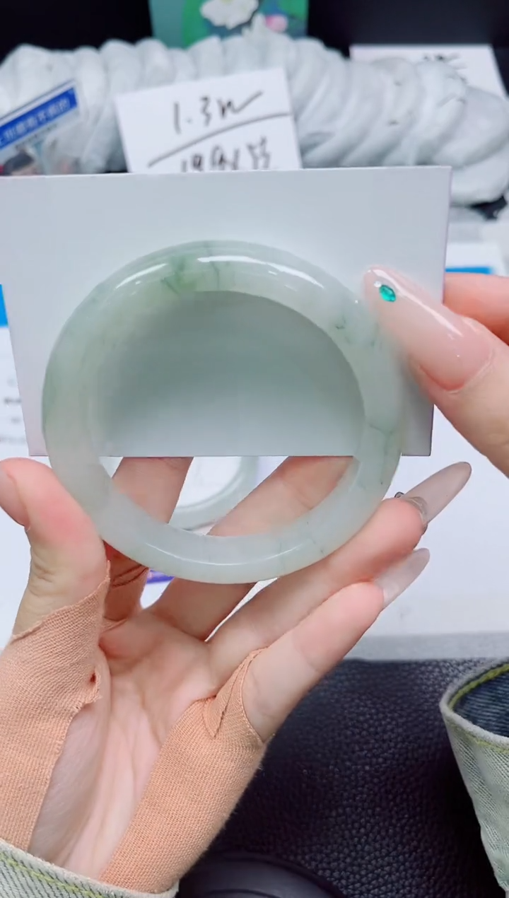 石英质玉手镯未镶嵌158-58