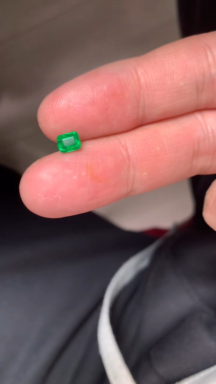 【闪购商品】祖母绿裸石未镶嵌1