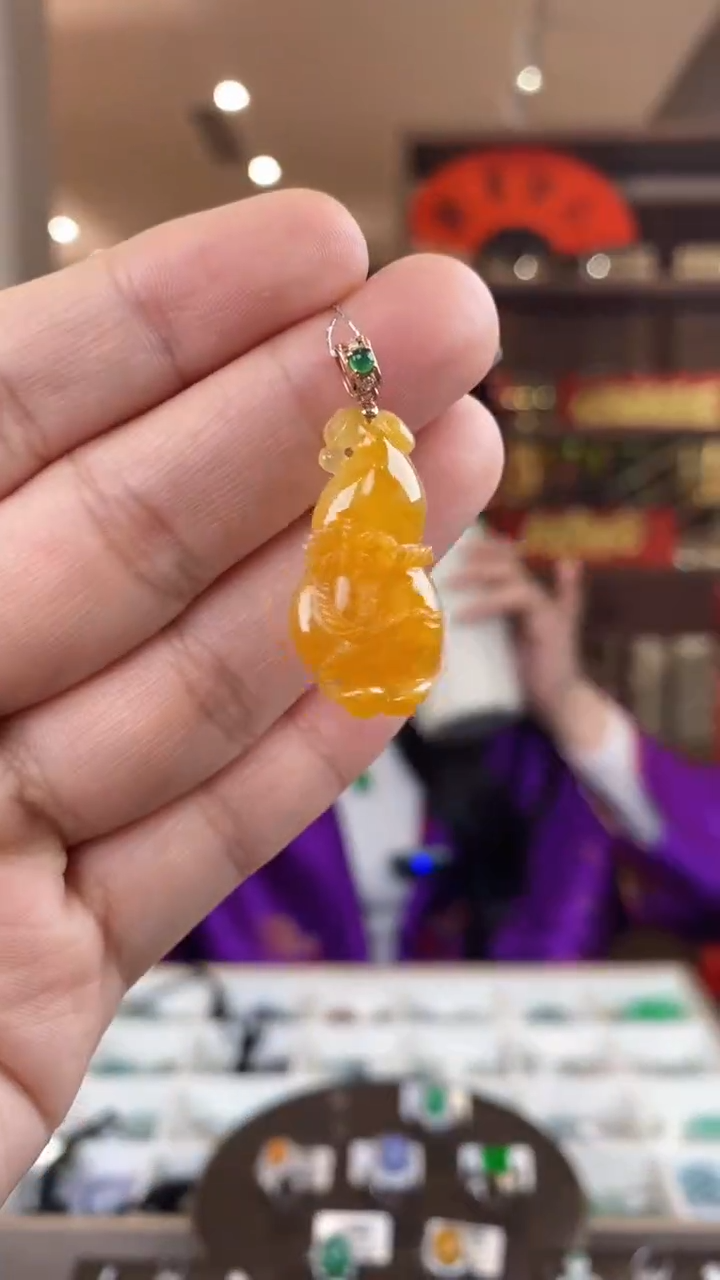 【闪购商品】翡翠吊坠(不含链)18K金镶嵌翡翠葫芦