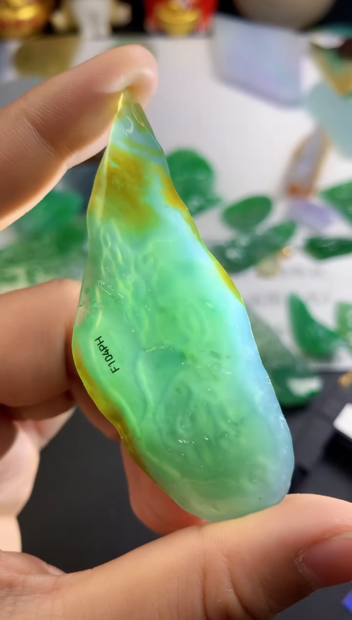 【闪购商品】翡翠吊坠(不含链)未镶嵌652