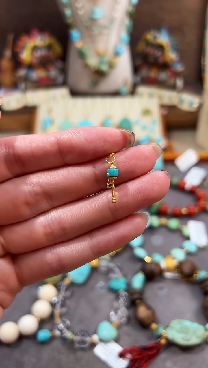 18K金镶嵌绿松石提溜绿松石提溜