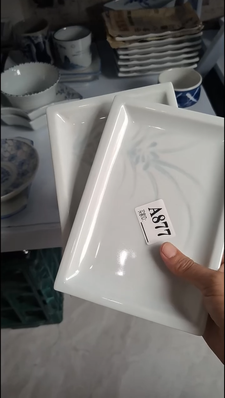 痒*多养乐多  中古商品 默认瑕疵 满20包邮 完美主义谨慎参拍