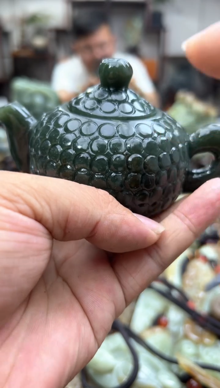 和田玉未镶嵌把件1