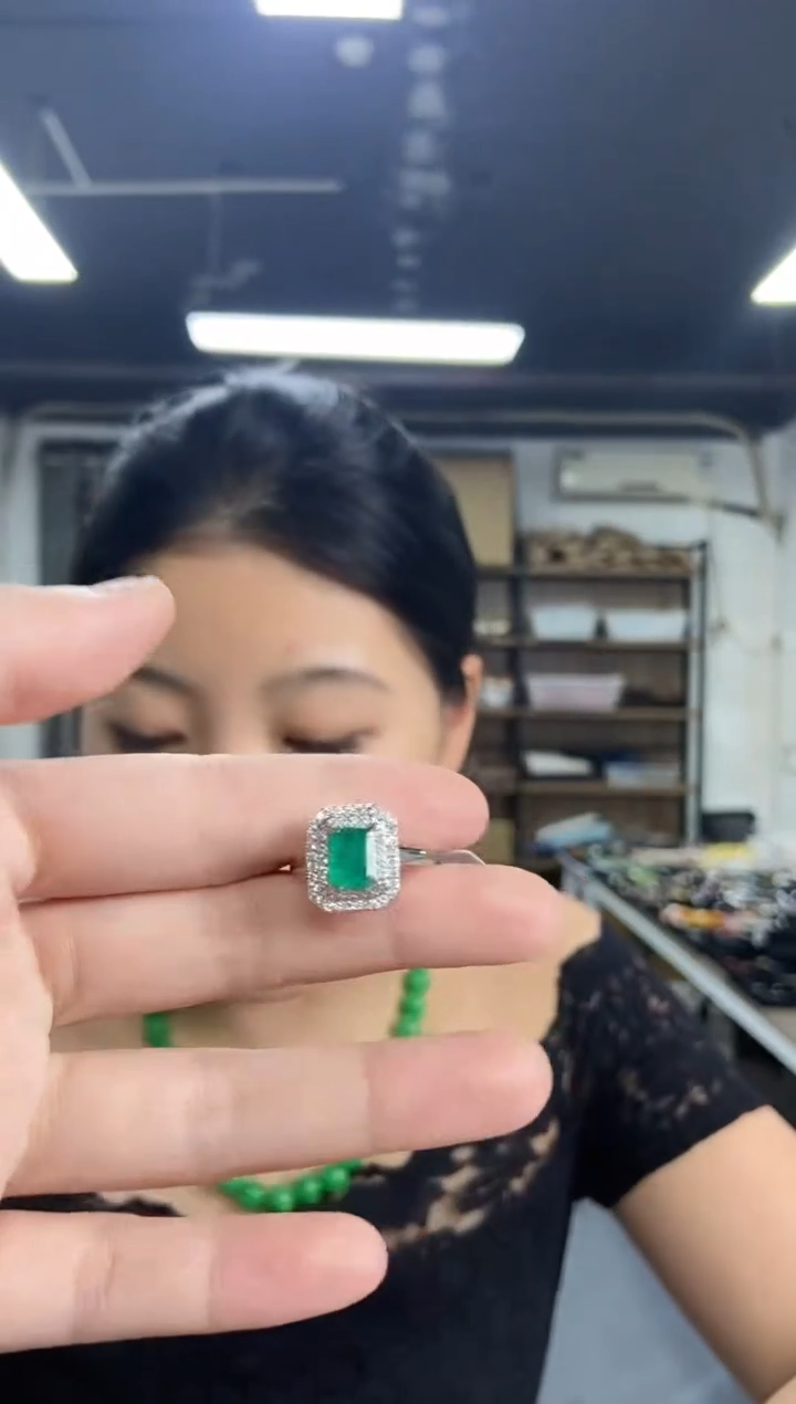 祖母绿戒指未镶嵌闪购链接多样性发其一颜色微差