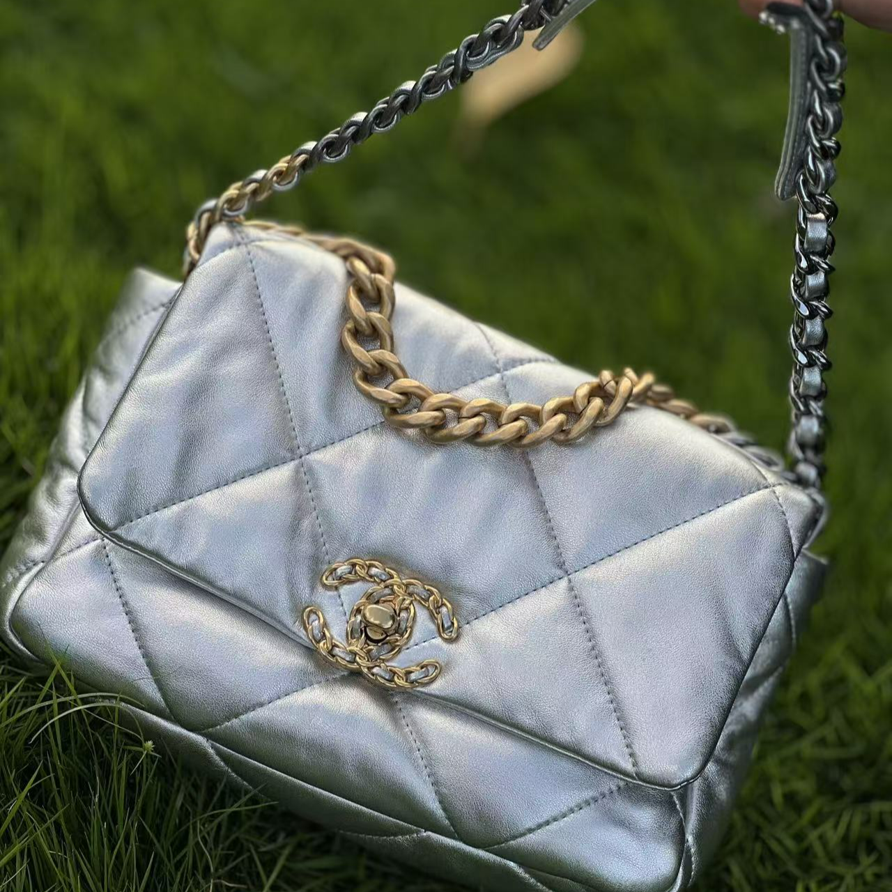 95新 Chanel/香奈儿 太空银19bag小号单肩包标卡全31开G9486