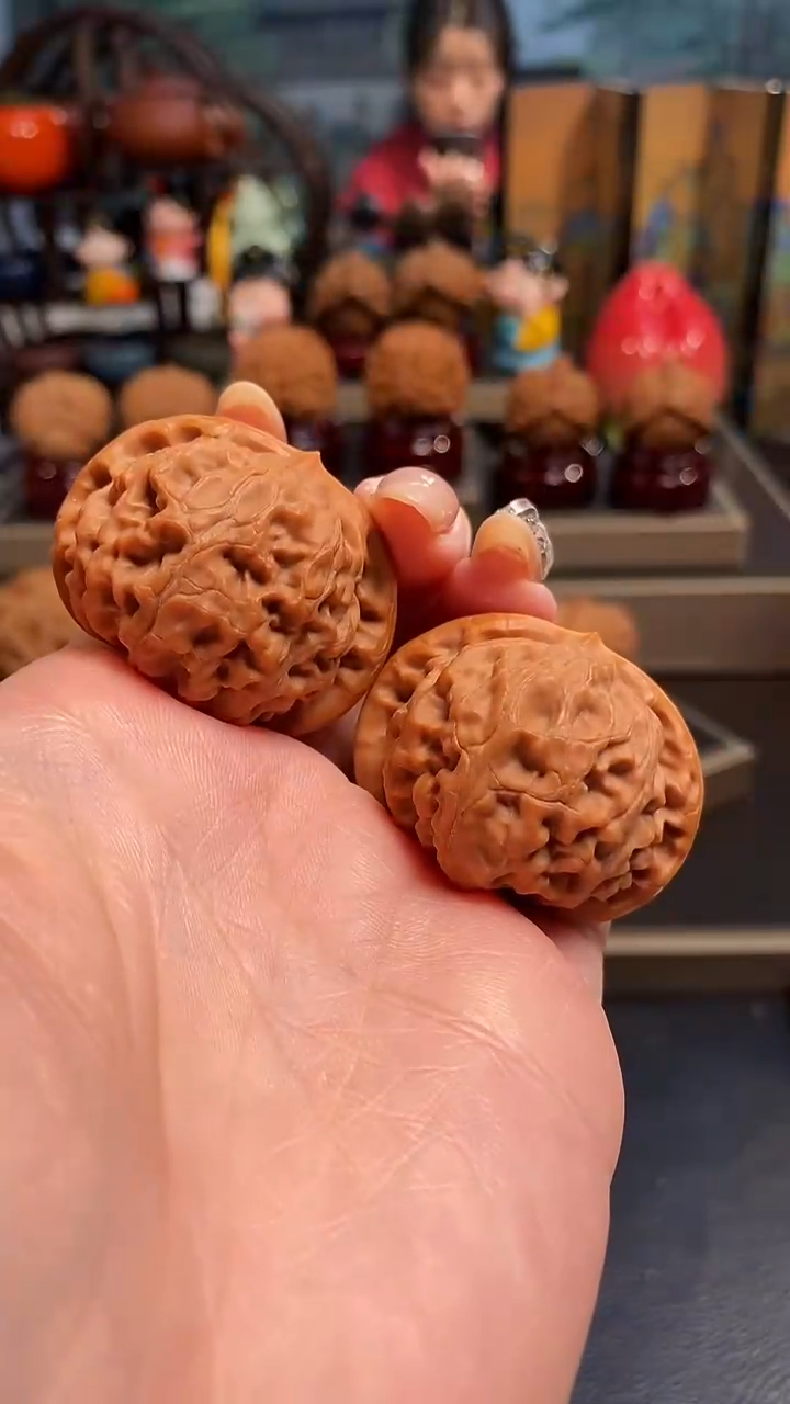 【闪购商品】文玩核桃把件H944宫灯39