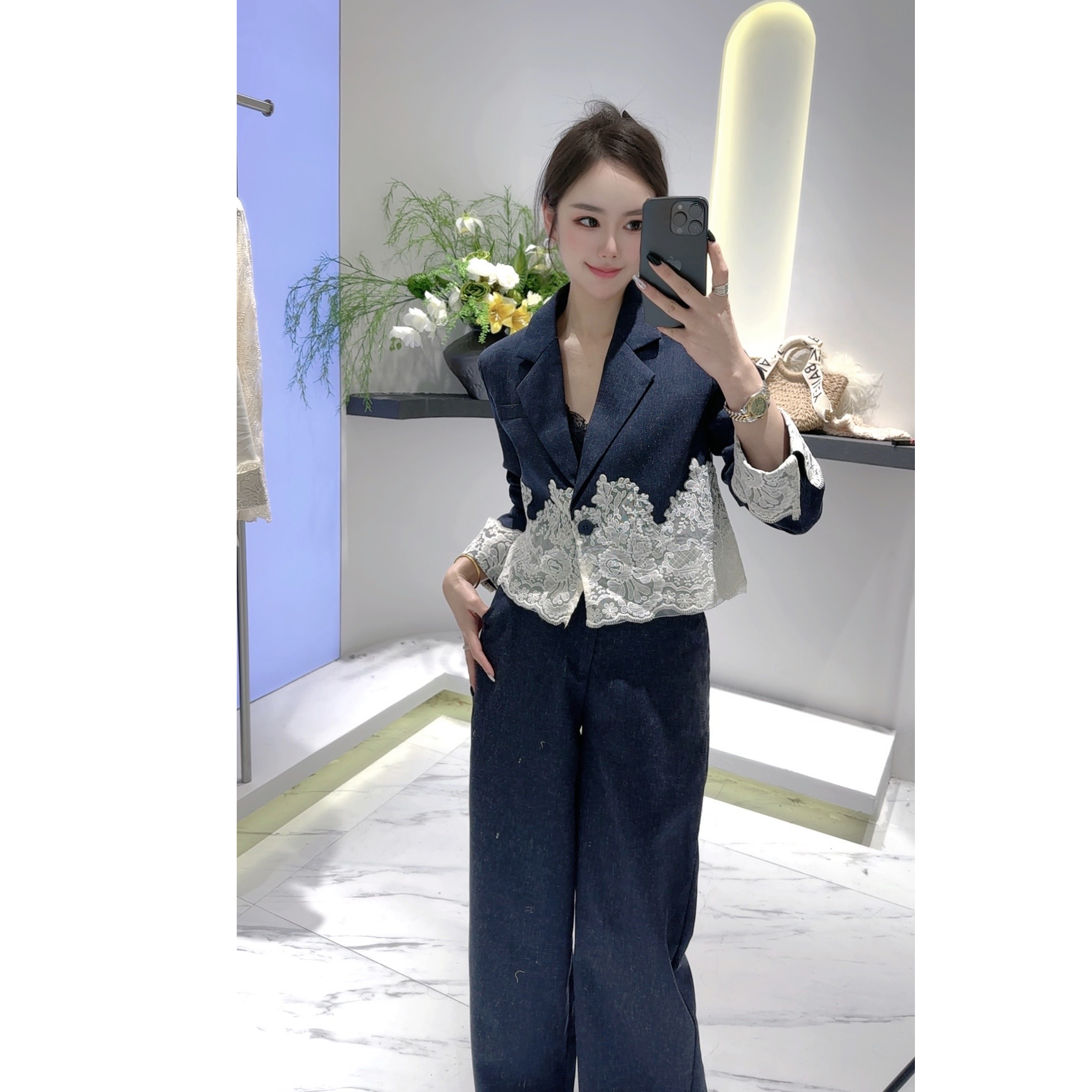 【有感服饰】春季新款拼蕾丝轻奢百搭西装+长裤高级感两件套77030
