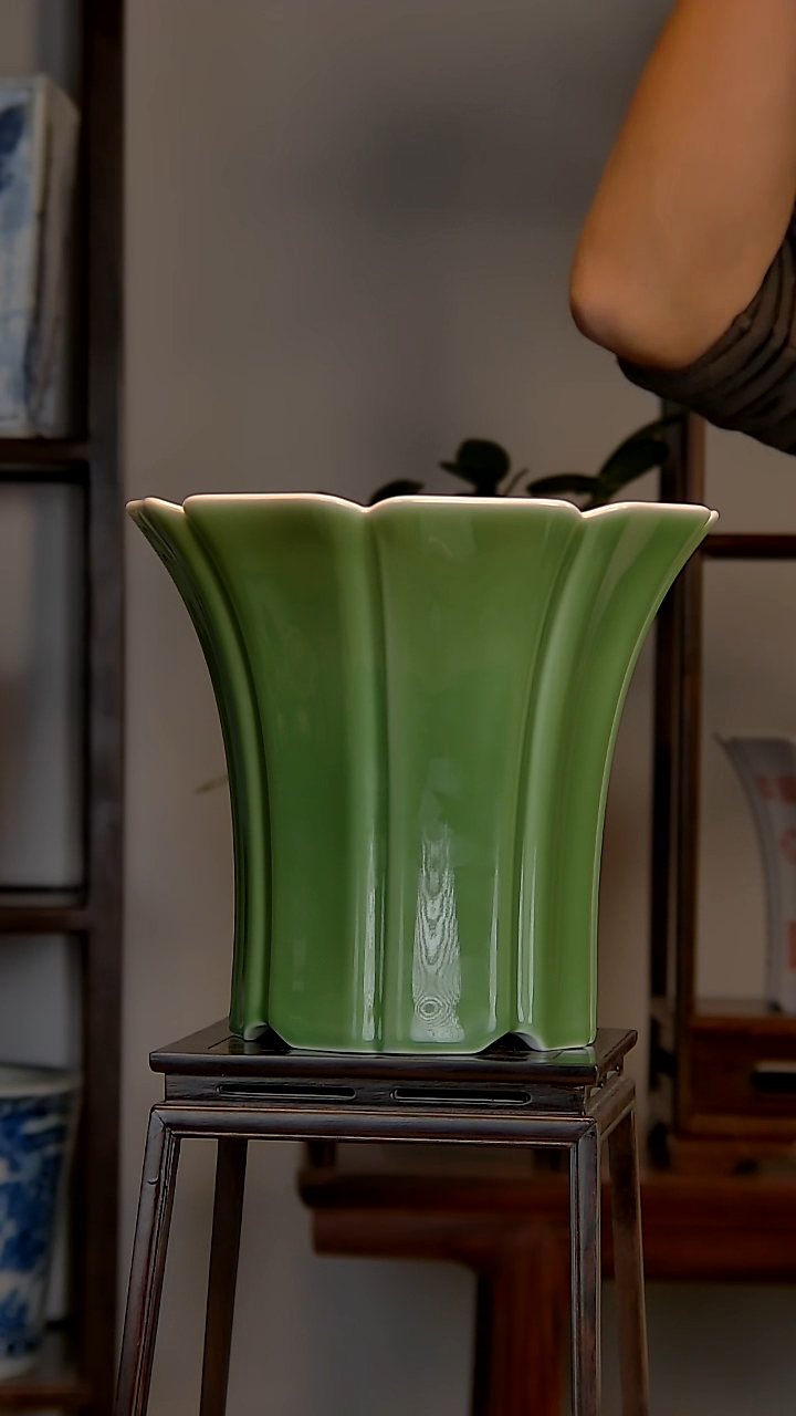 景德镇手工陶瓷花盆