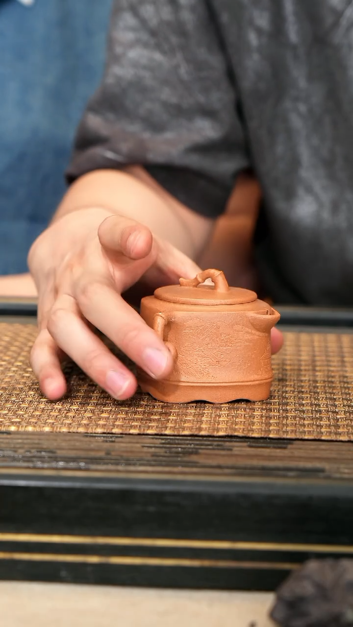 茶壶紫砂THF28《天圆地方》段泥