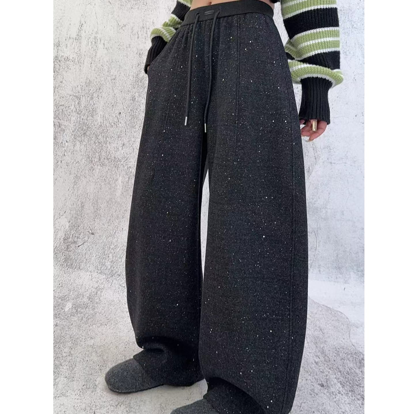 069【冬季新款】轻奢撒银立体拼线弯刀裤（26-97）