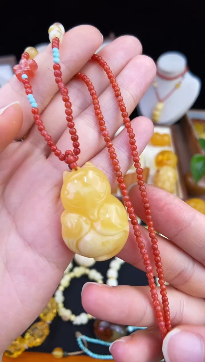 琥珀未镶嵌珠宝奇石柒月