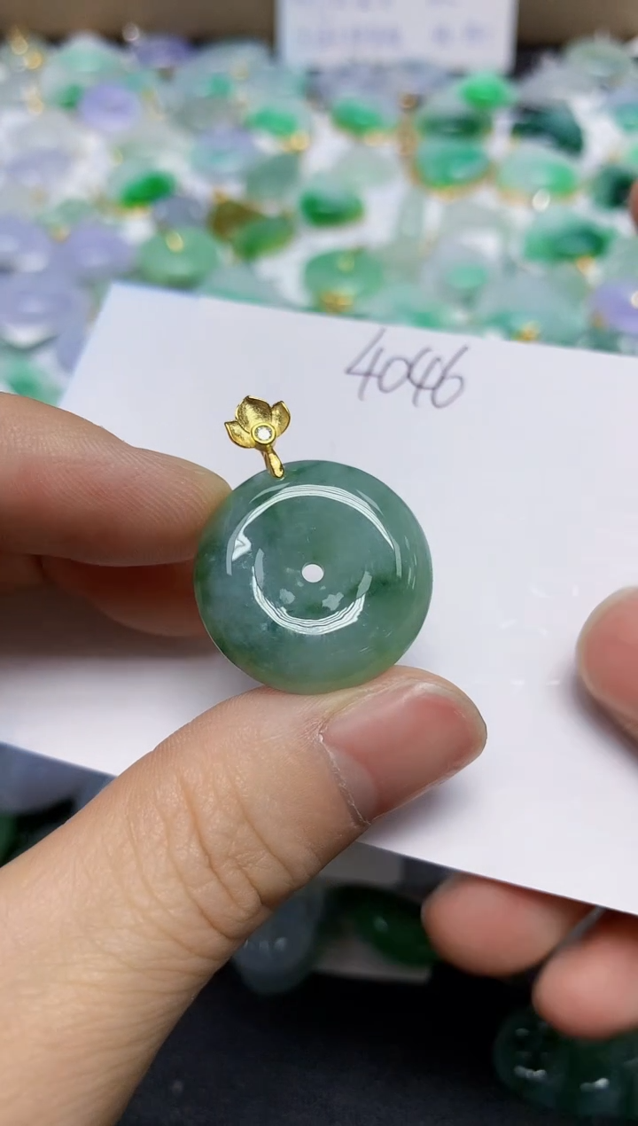 翡翠未镶嵌颈饰天然缅甸翡翠A货