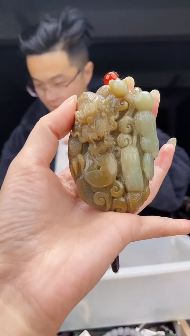 颈饰未镶嵌和田玉1