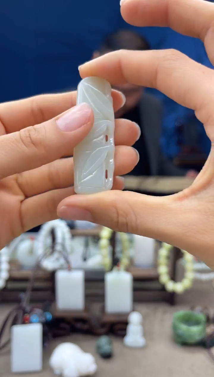 【闪购商品】和田玉颈饰未镶嵌1