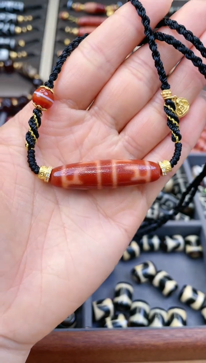 【闪购商品】玛瑙/玉髓颈饰未镶嵌美泓精品高油红肉无界颈饰 首发
