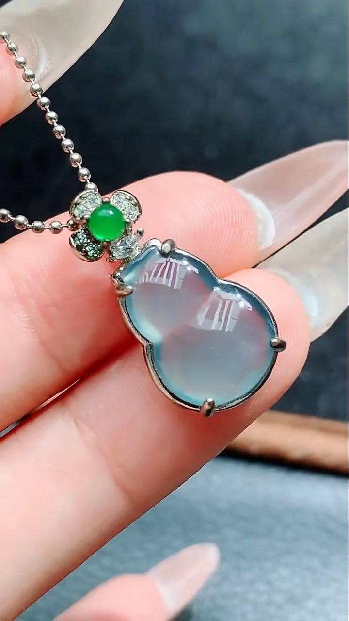 未镶嵌挂件翡翠天然翡翠