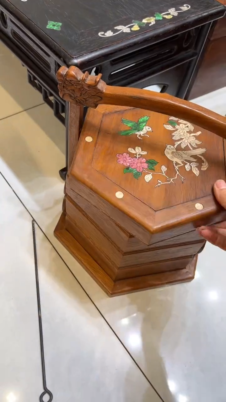 【闪购商品】贡木鸟踏花枝螺钿提盒