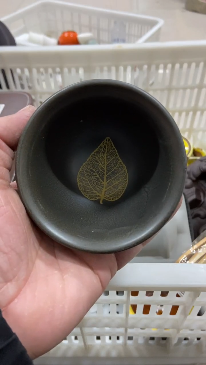 杯子瓷无运费险有瑕疵的摄影的产品有使用过的痕迹有点脏介意勿拍