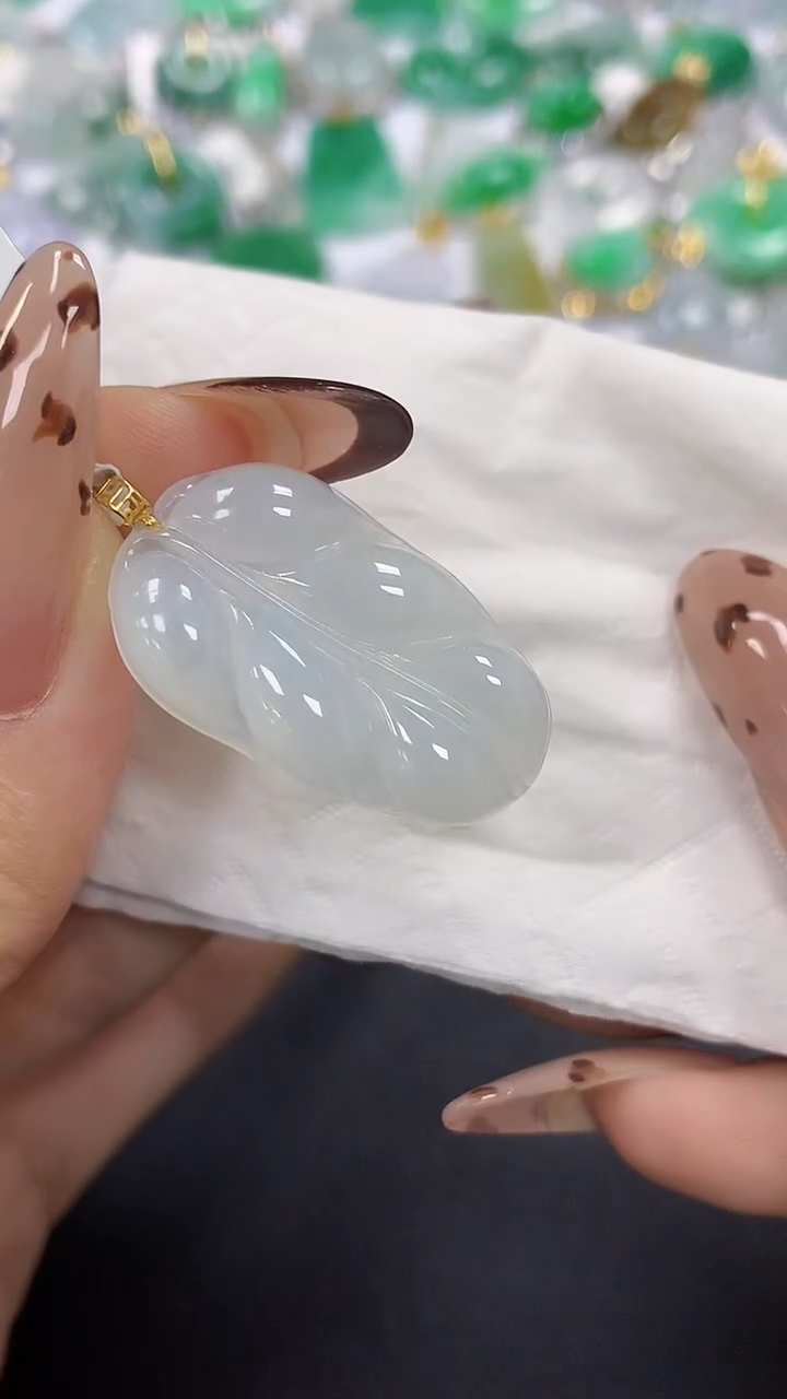 颈饰18K金镶嵌翡翠a货假一赔三支持复检百元上9元证书费自理