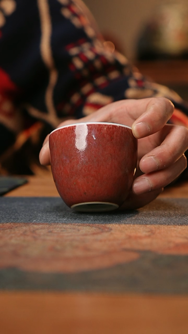 【闪购商品】贵红窑豇豆红卧足杯