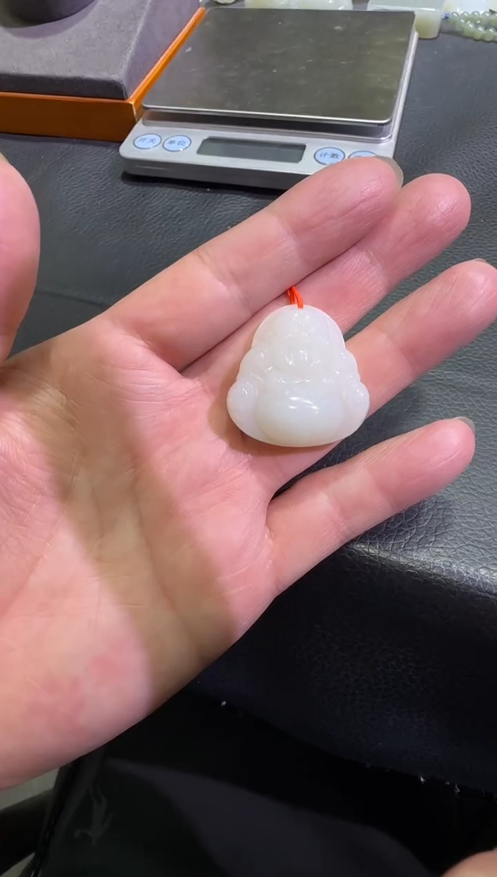 吊坠(赠链)未镶嵌和田玉天泰白玉宝宝佛（产地直发）