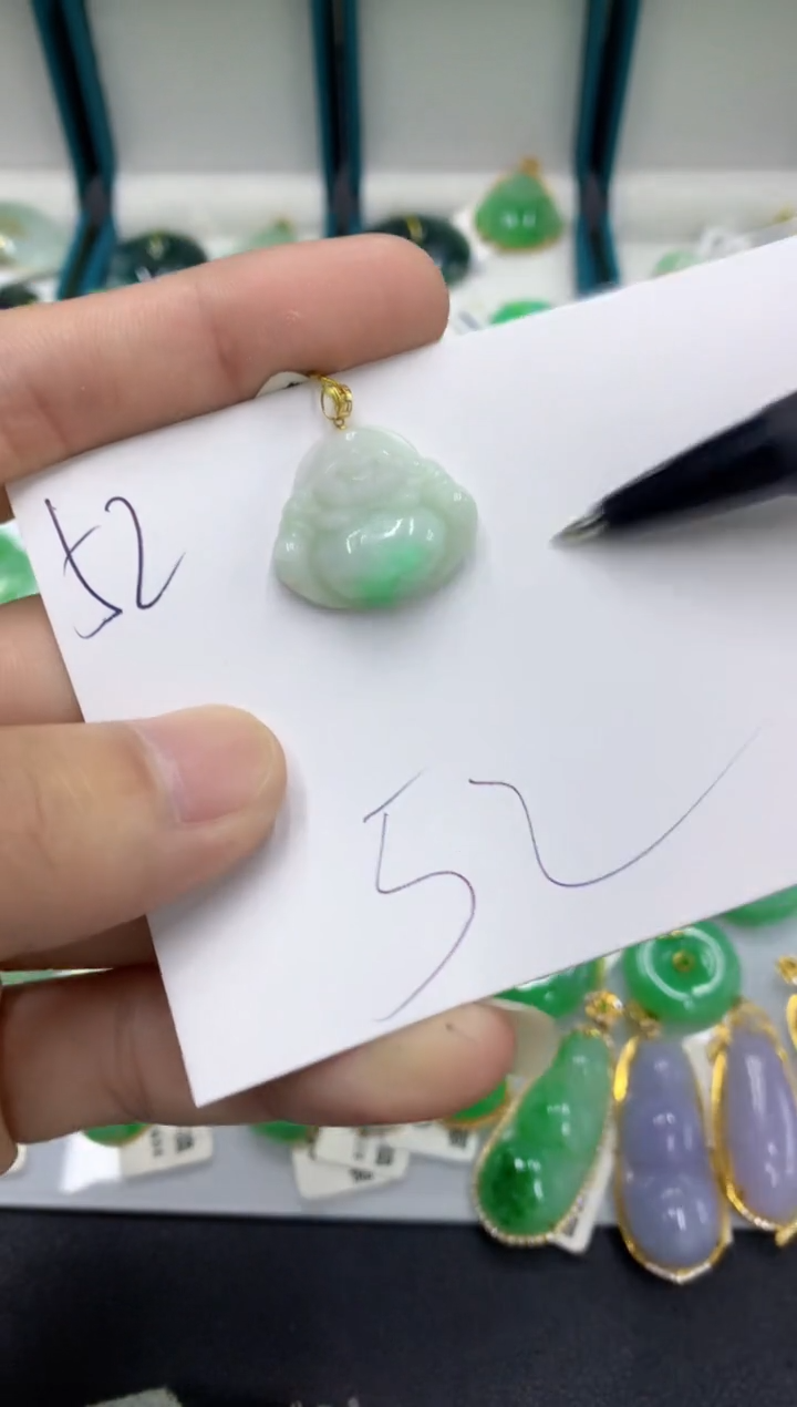 【闪购商品】翡翠颈饰18K金镶嵌翡翠