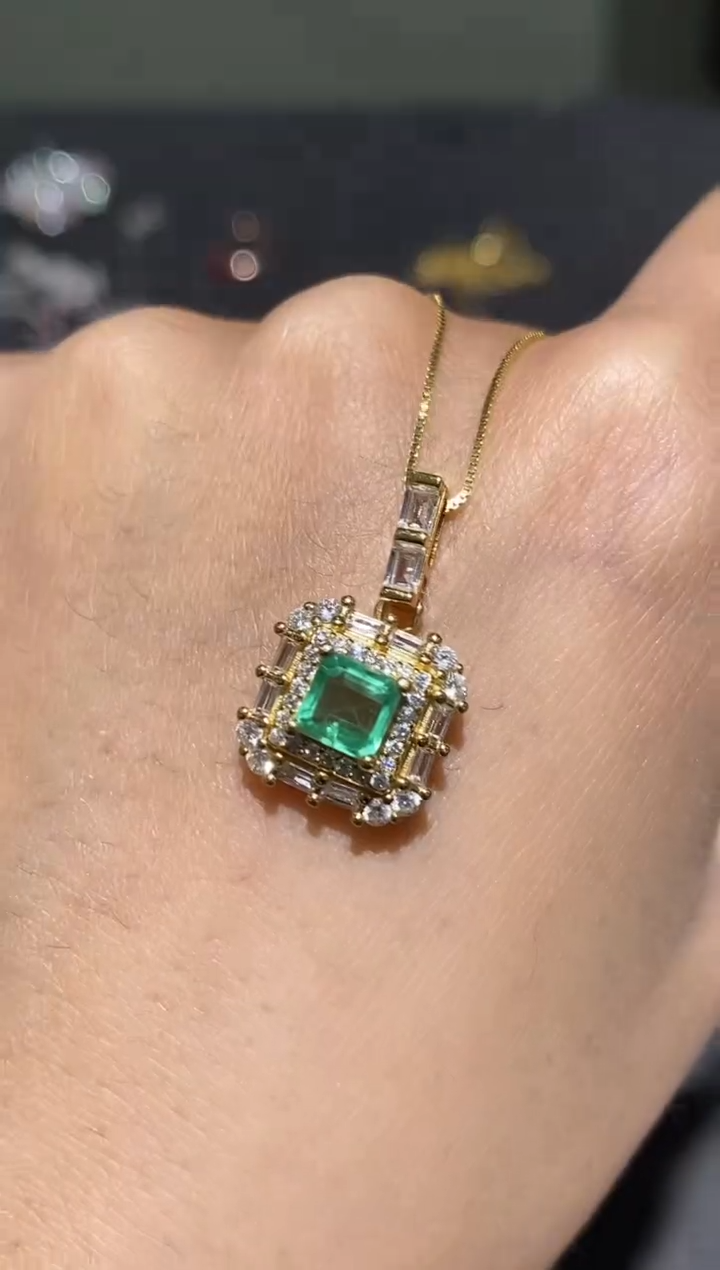 颈饰银S925镶嵌祖母绿吊坠