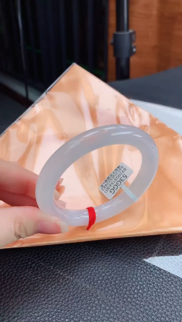 【闪购商品】翡翠手镯未镶嵌缅甸天然翡翠A货手镯