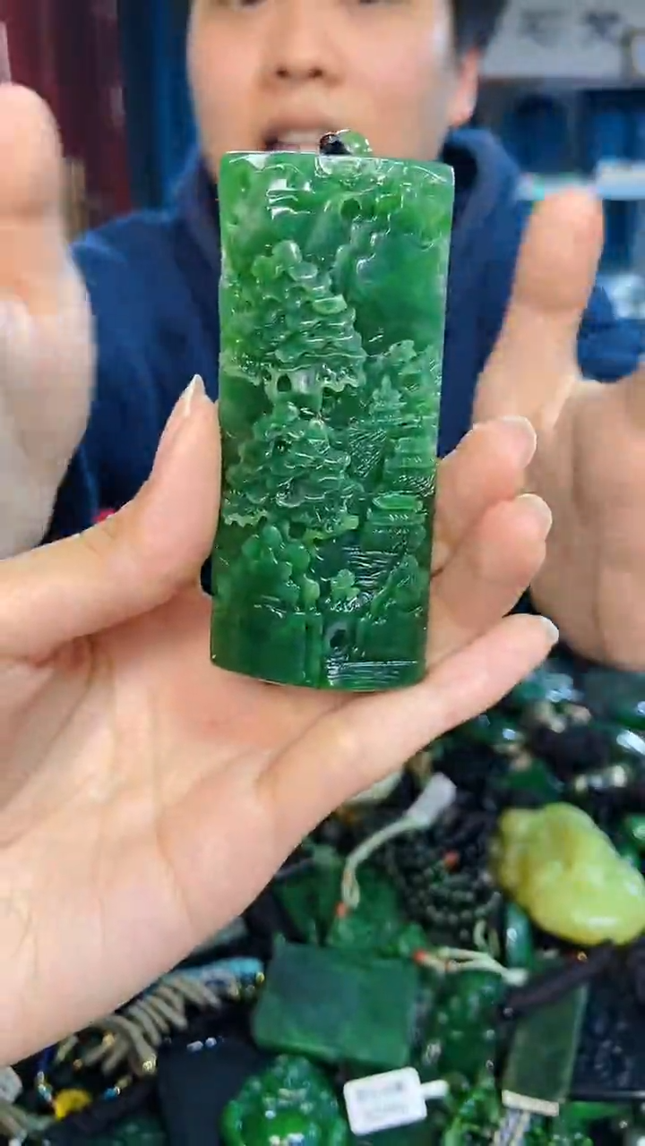 未镶嵌和田玉挂件1