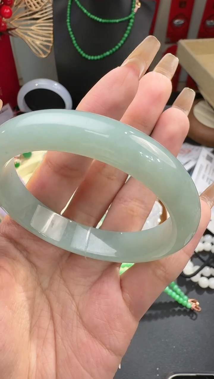 【闪购商品】翡翠手镯未镶嵌手镯