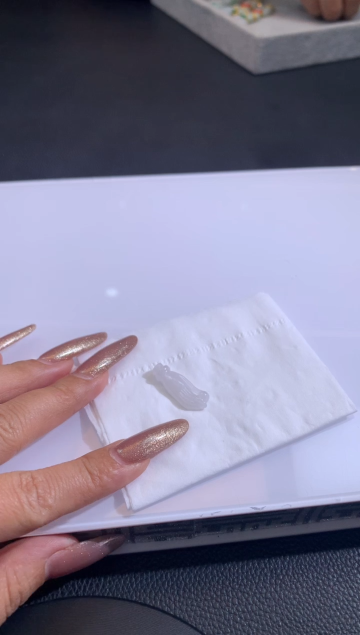 【闪购商品】定制翡翠未镶嵌翡翠