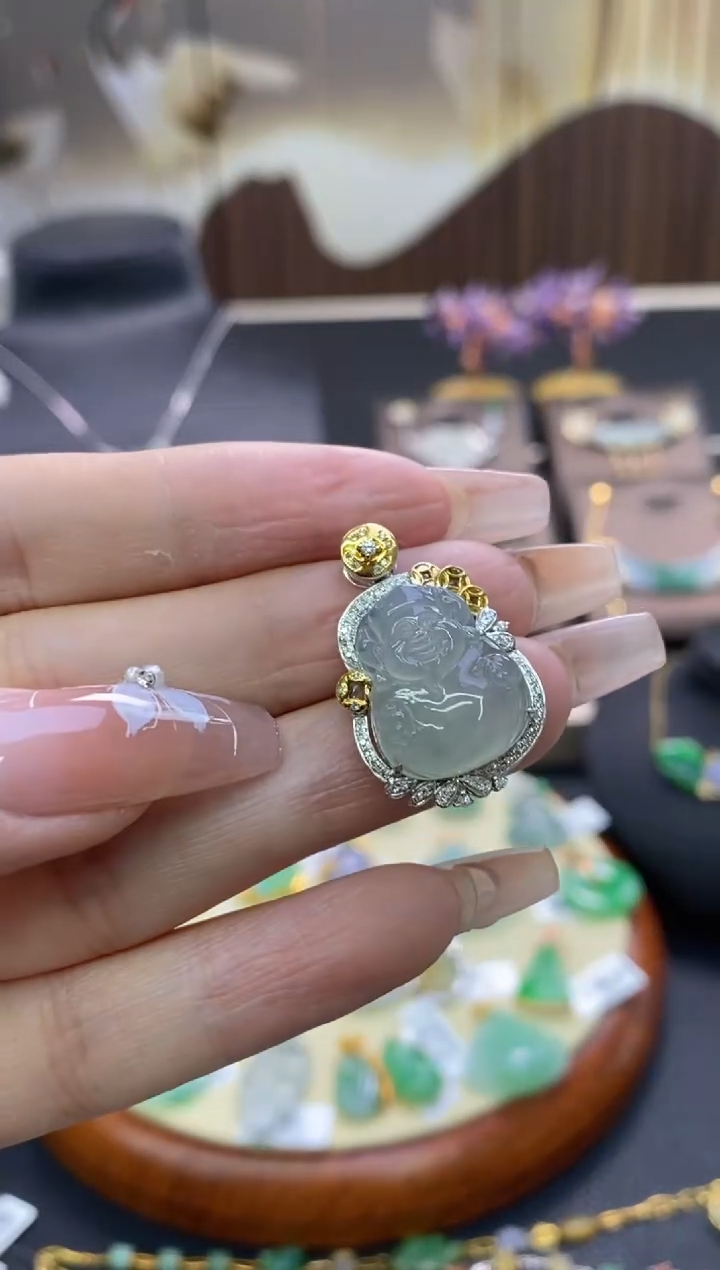 【闪购商品】翡翠颈饰18K金镶嵌净货15885