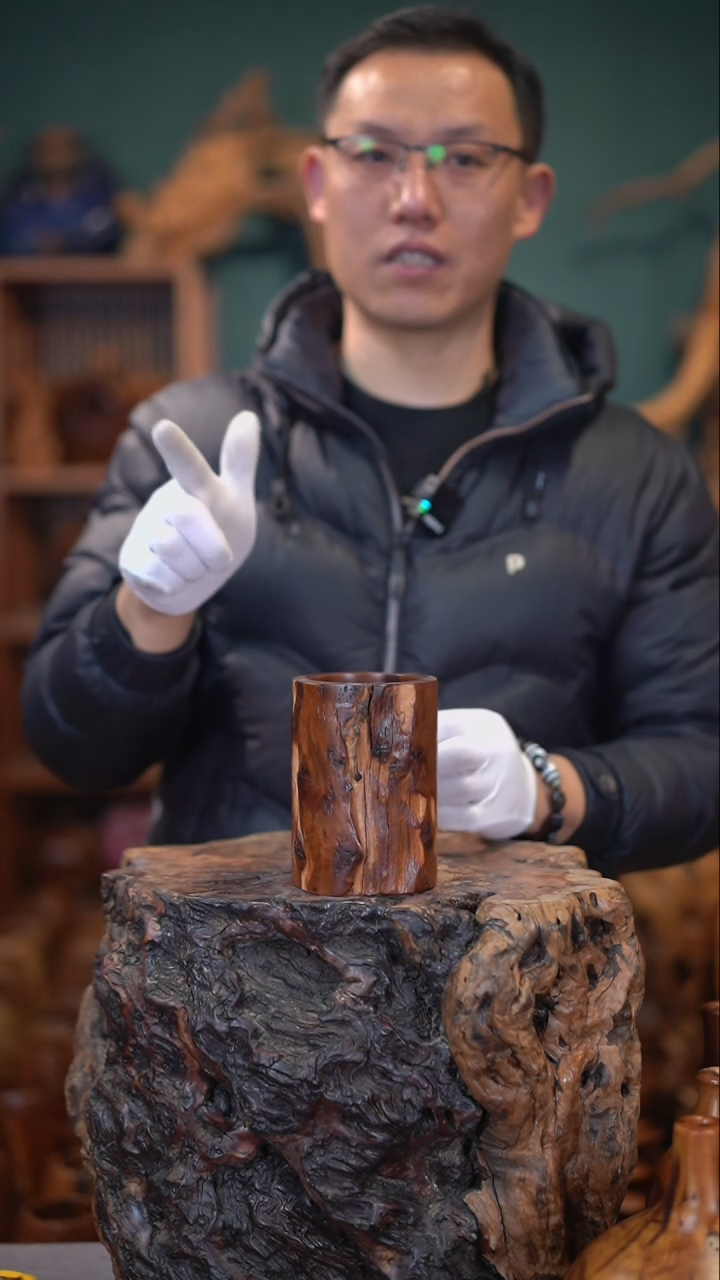 【闪购商品】枣木雷击枣木笔筒