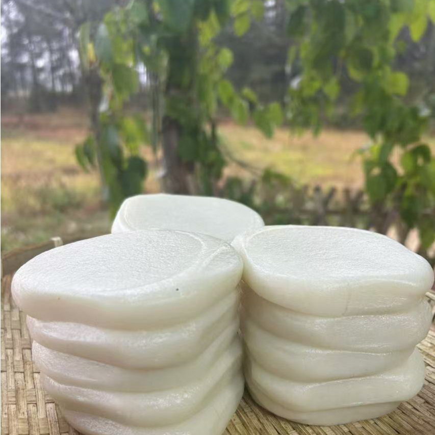 家乡婶娘手工制作糍粑