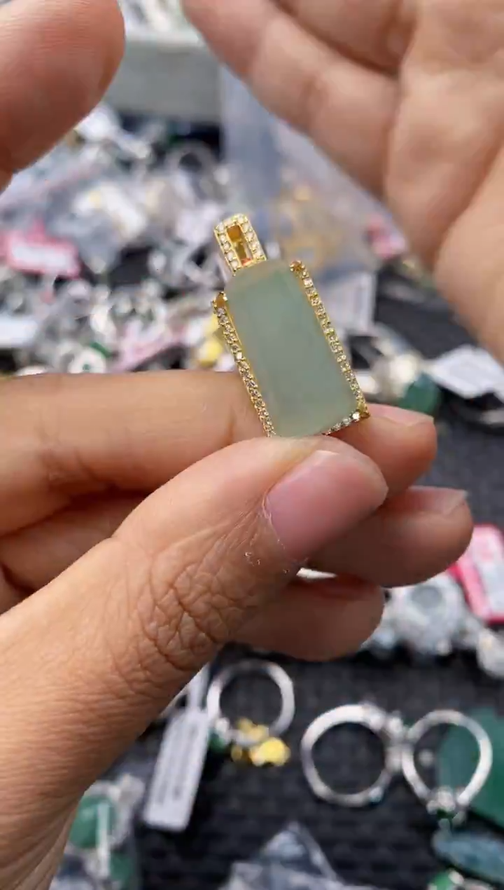 银S925镶嵌戒指翡翠777      8