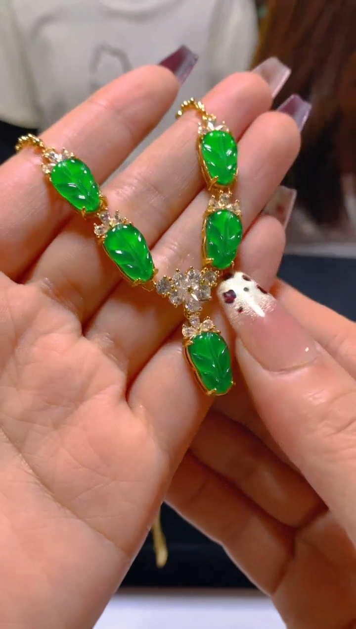 颈饰未镶嵌翡翠多样性发一