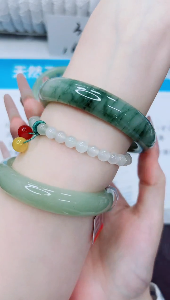 石英质玉手镯未镶嵌311/58