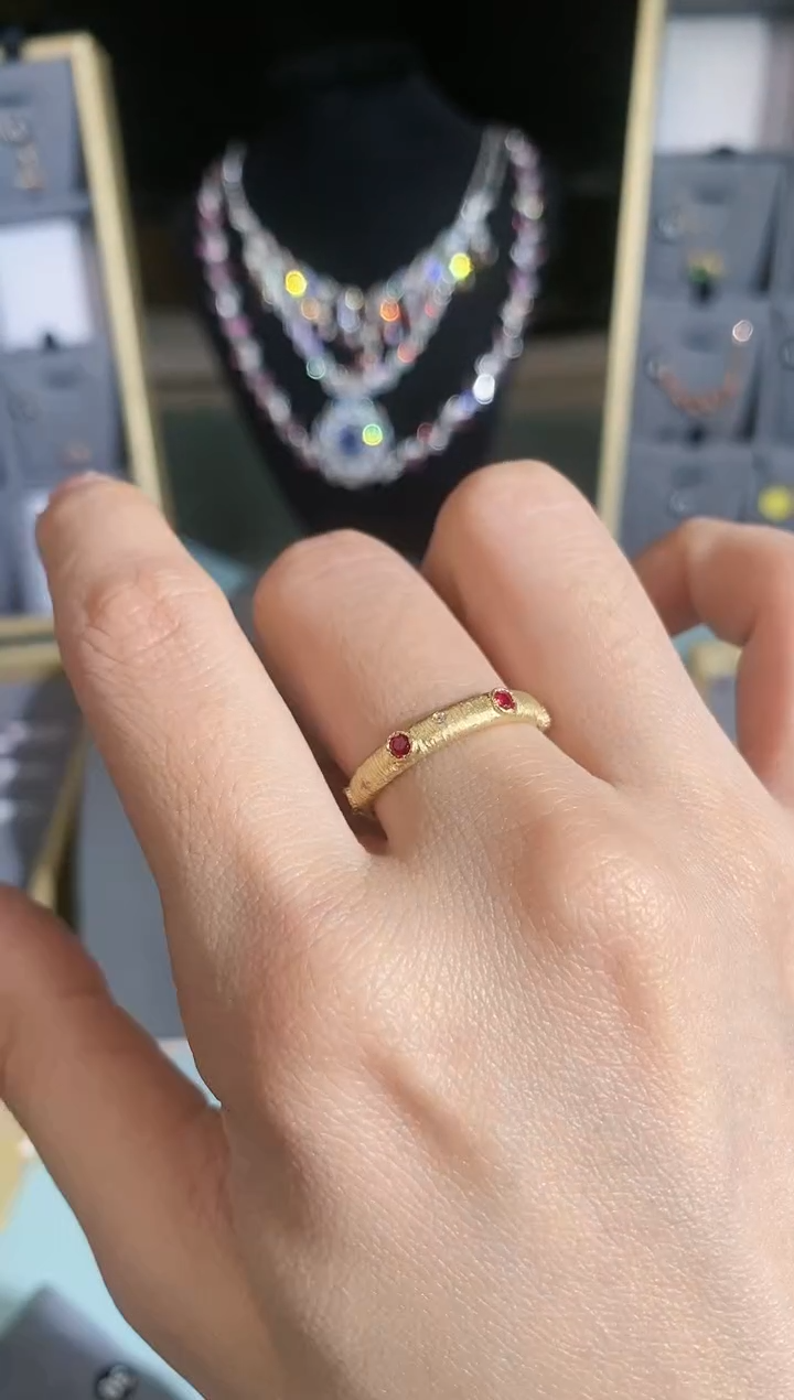 【闪购商品】红宝石戒指18K金镶嵌戒指