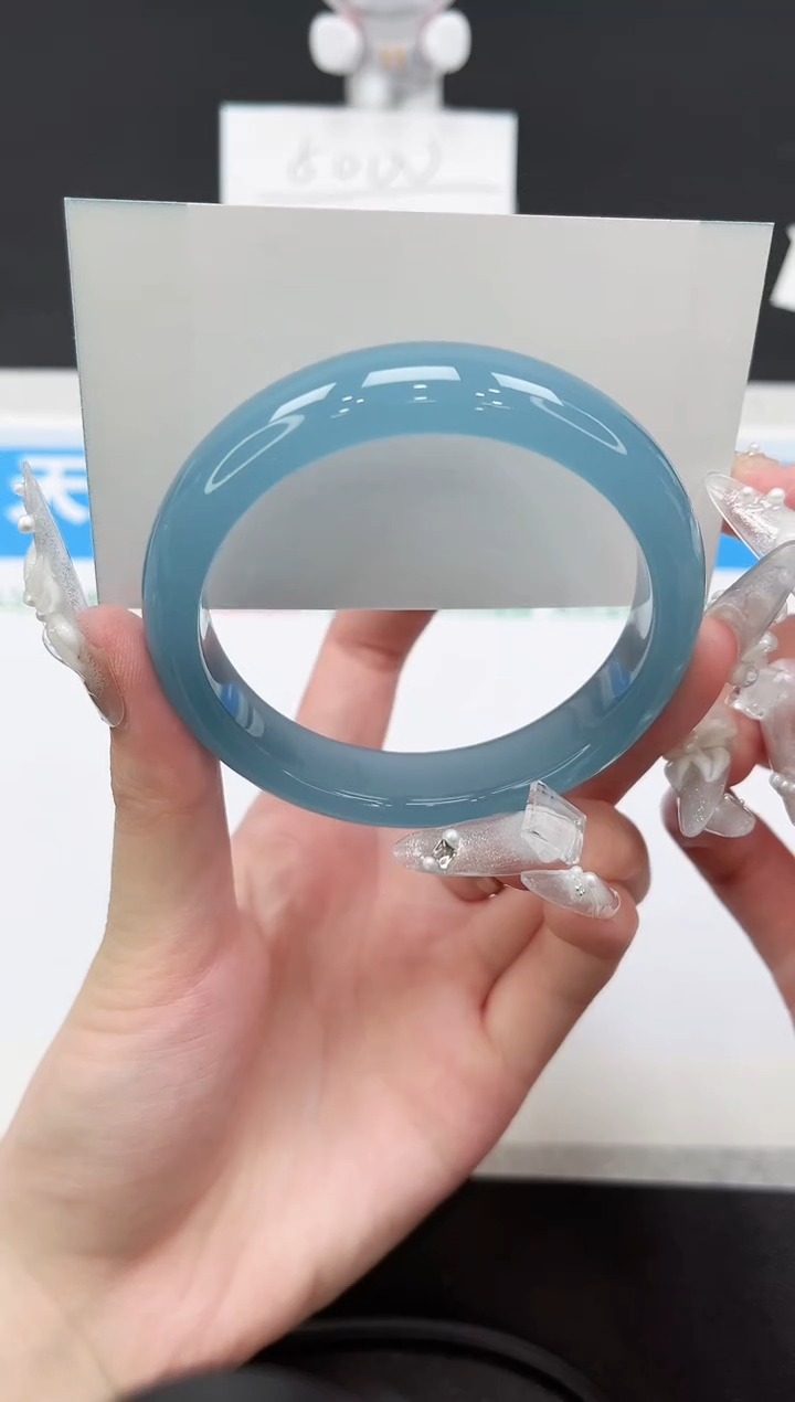 未镶嵌手镯石英质玉37-57.1