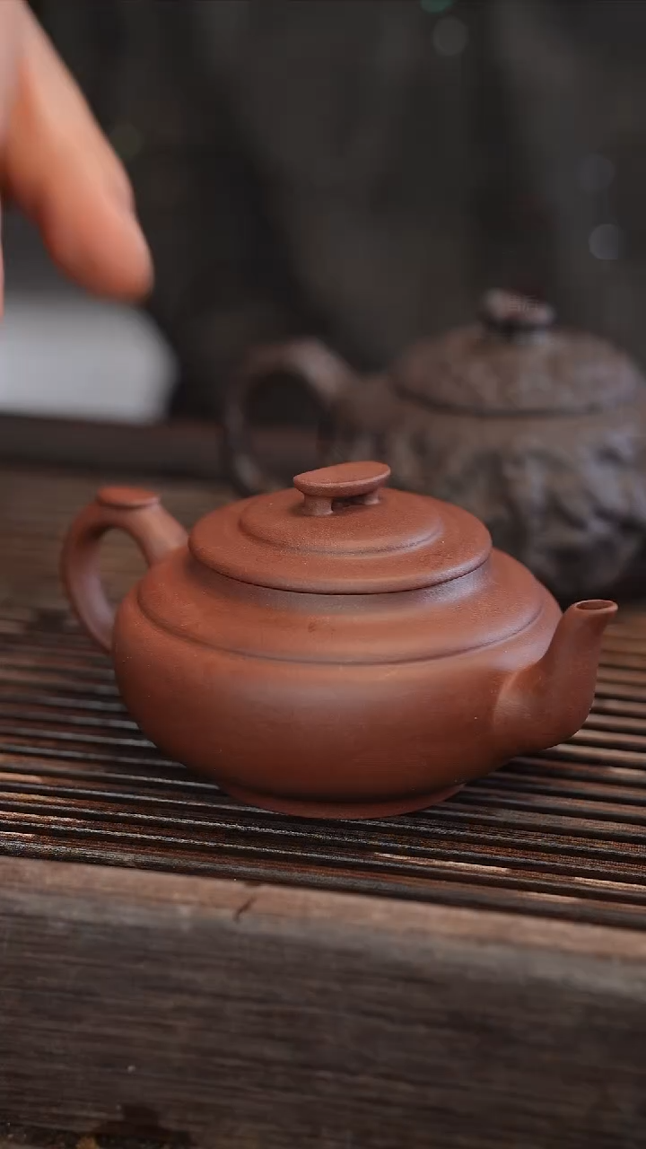 茶壶紫砂上新桥 半手工 200cc