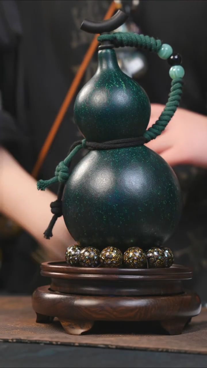 【闪购商品】YV261大漆酒葫芦不包手串及旋转底座