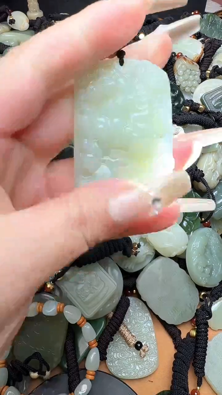 【闪购商品】和田玉颈饰未镶嵌1