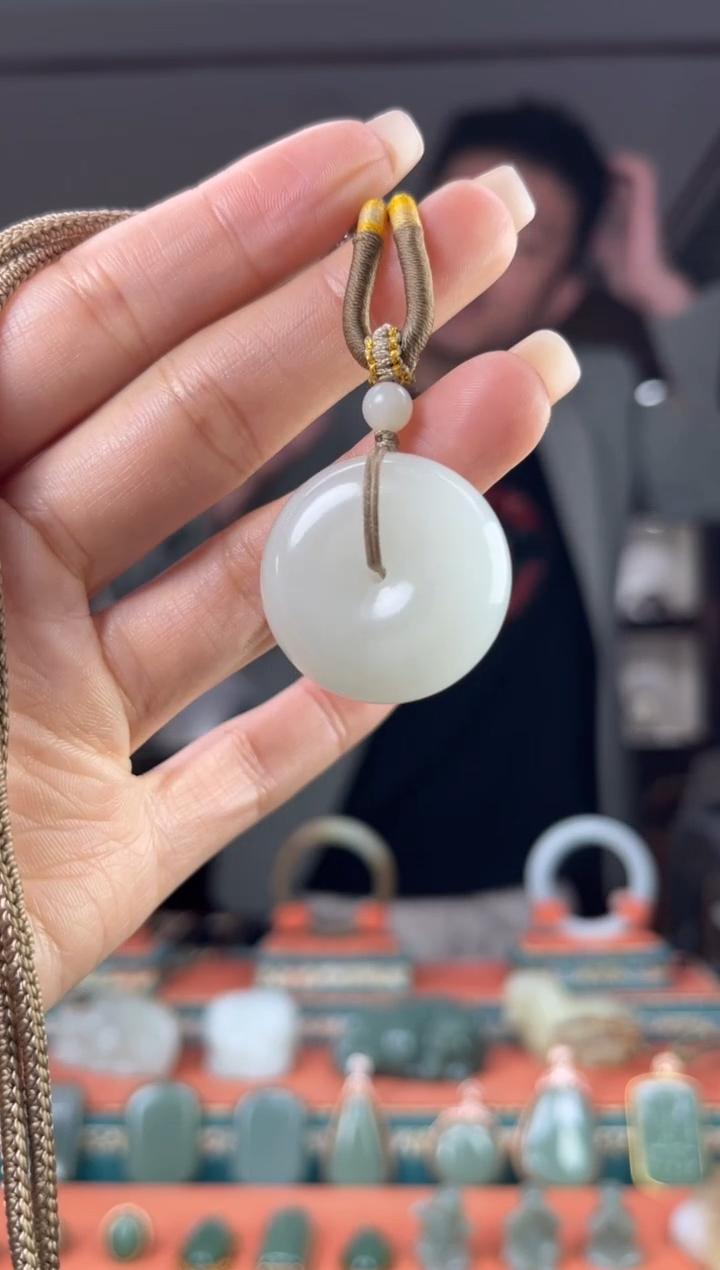 颈饰未镶嵌和田玉佩佩30mm左右