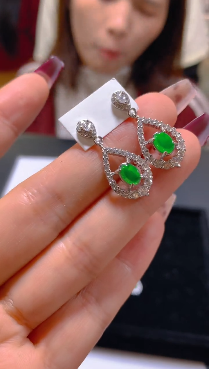 未镶嵌翡翠耳饰多样性发一