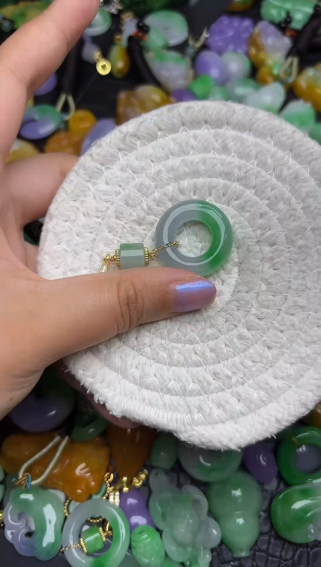 颈饰未镶嵌翡翠缅甸翡翠吊坠