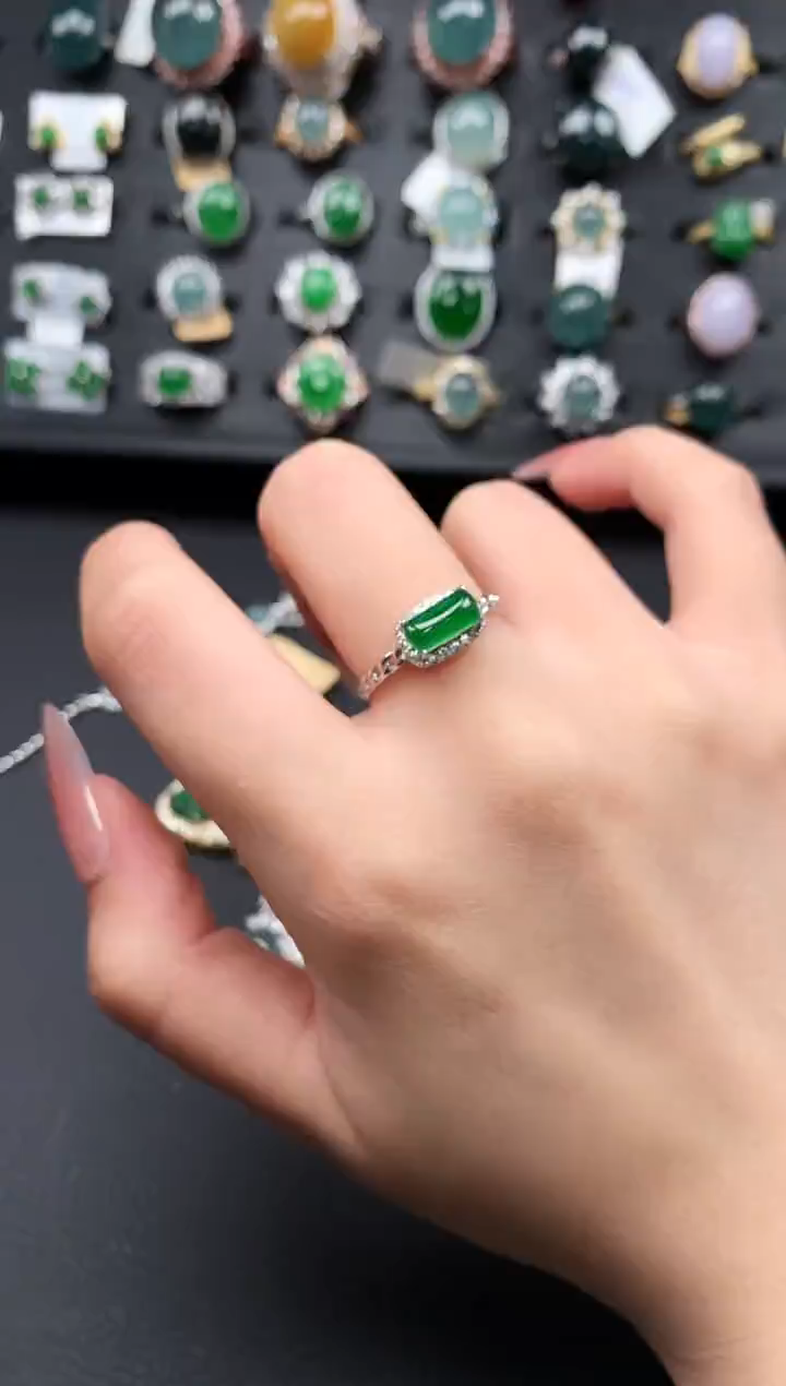 【闪购商品】翡翠戒指银S925镶嵌521412