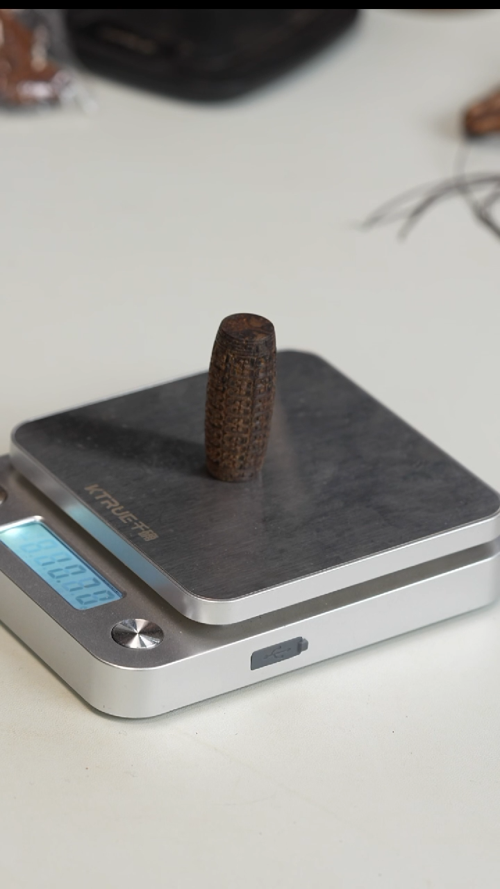 沉香沉香碎屑马尼涝沉水天珠10.7g