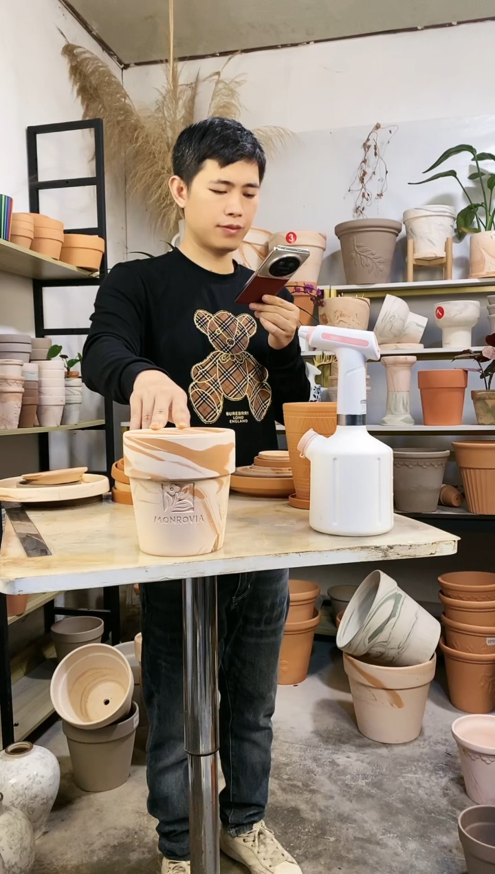 【闪购商品】红陶14.5*16玛奇朵反比例 1盆无托